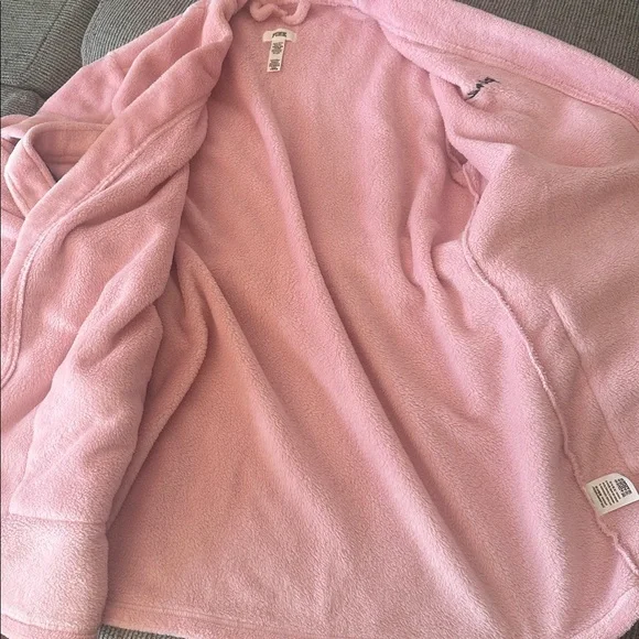 PINK Victoria's secret robe - Picture 7 of 10